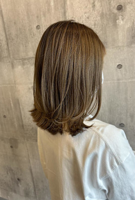 レイヤーミディ／ブロンドベージュ