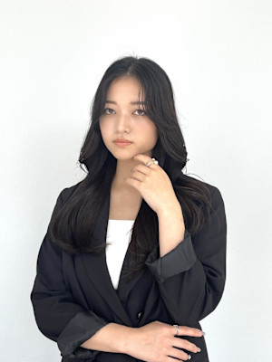 韓国風レイヤー大人黒髪ロングくびれ巻き20代30代40代