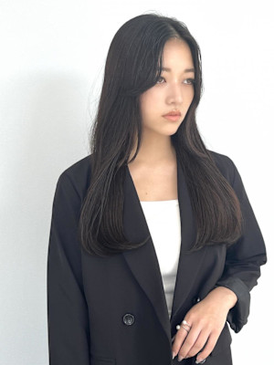 韓国風レイヤー大人黒髪ロングくびれ巻きヨシンモリヘア