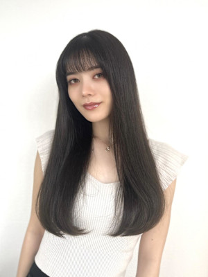 韓国風ロング大人艶黒髪ストレート内巻きヨシンモリ上品