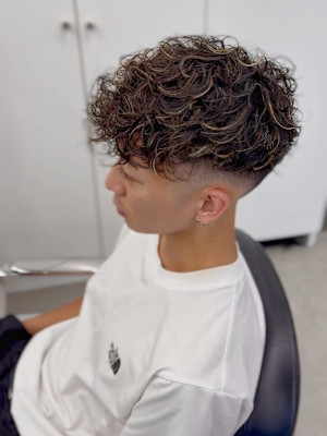 GROOMER/S TOKYO ハイライト スペインカール