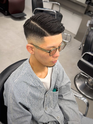 GROOMER/S TOKYO フェードカット