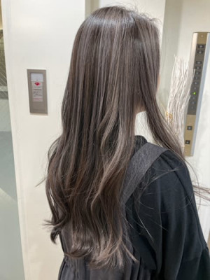 ハイライト多めグレーベースハイライト