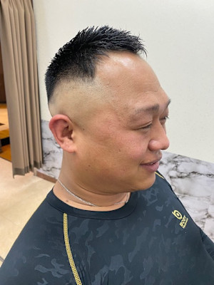 ソフトモヒカン×スキンフェード