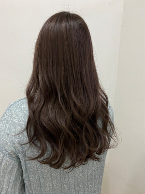 ブラウンベージュ