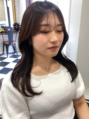 シースルーバング　セミロング　韓国風　ゆる巻き　グレージュ