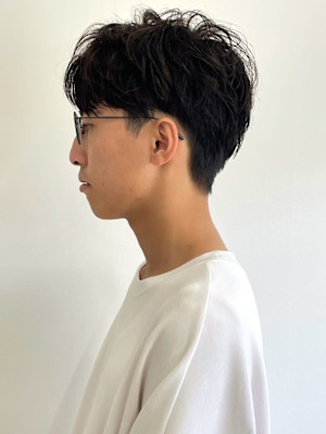 刈り上げショート　ナチュラルパーマ　簡単スタイリング