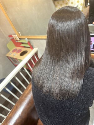 学生さん　縮毛矯正