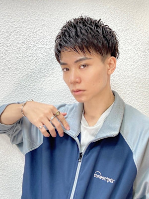 ナチュラルショートバング