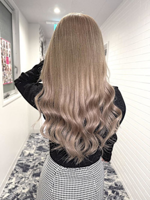 柔らかミルクティーベージュ