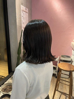 オリーブグレージュ