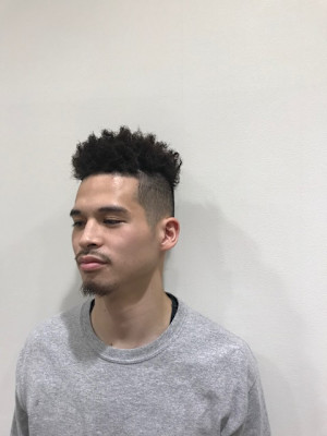 外人風アフロ　×　ハイフェード