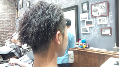 緩めのツイストパーマ