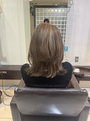 脱白髪染めハイライトカラー