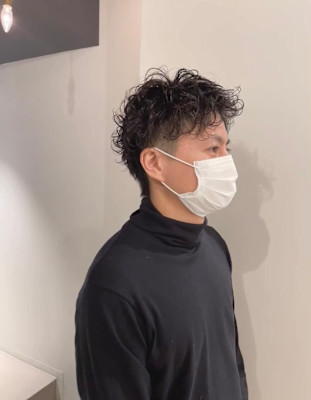 エッジの効いた２ブロメンズパーマ