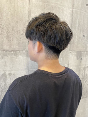 ツーブロック×オリーブベージュ