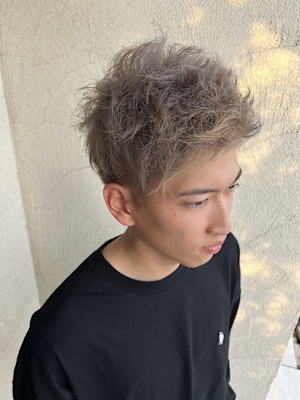 グレージュカラー