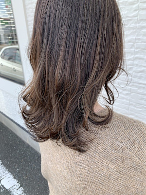 シンプルこなれピュアミディ