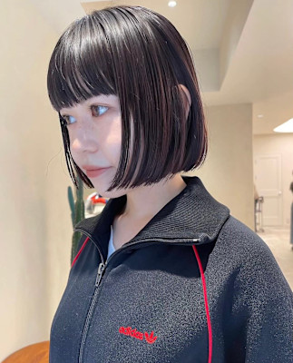 刈り上げボブショートボブブルーカラー