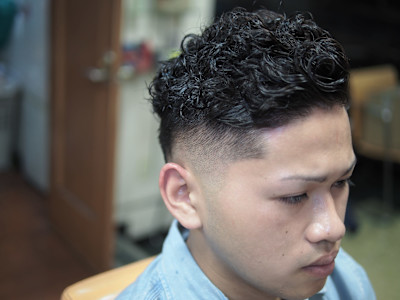 ショートハードパーマスタイル