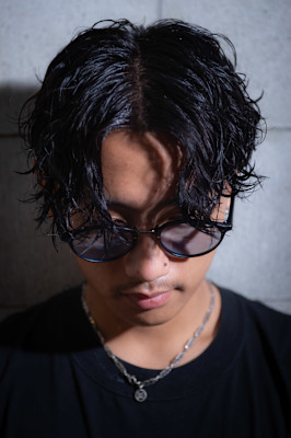 センターパート×パーマ