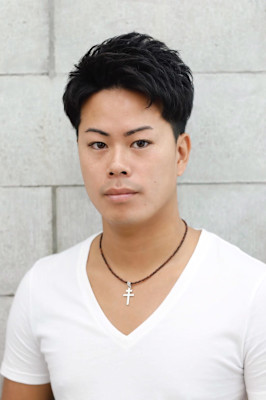 ナチュラルアップバングスタイル