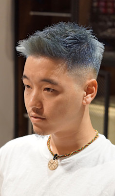 アップバングショート×ハイトーンカラー