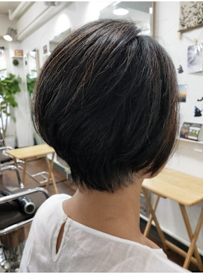 ヘナ染めとすっきりショートボブ