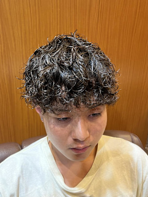 銀座　理容室　テーパーフェード　パーマスタイル