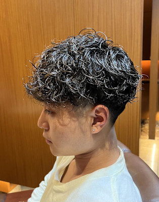 銀座　理容室　テーパーフェード　ナチュラルパーマ