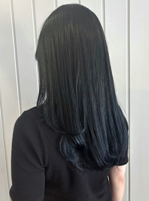 ロングレイヤー　ダブルカラー　ブルーブラック　ツヤ髪ロング