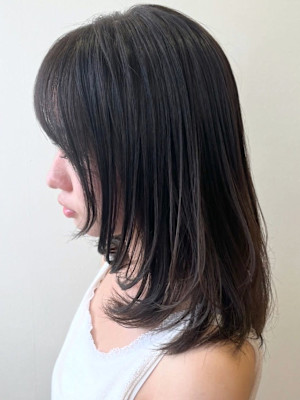 暗髪カラー　地毛風カラー　レイヤーカット　顔周りレイヤー