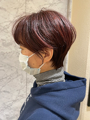 大人女性に人気のショートボブ