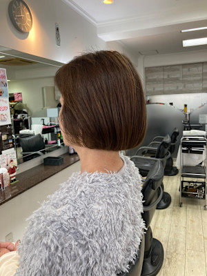 ショートボブ