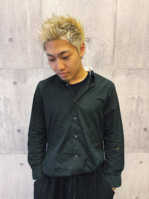 スパイキーショート×ブロンド