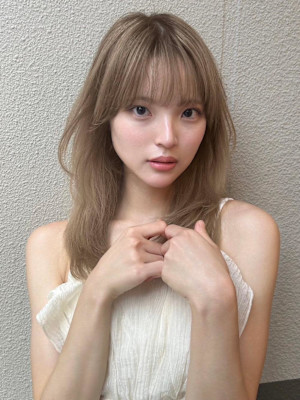 やわらかマロンベージュワンカールレイヤー