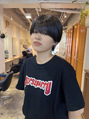 黒髪/グレーベージュ/ボブ/レイヤー/前髪カット/髪質改善