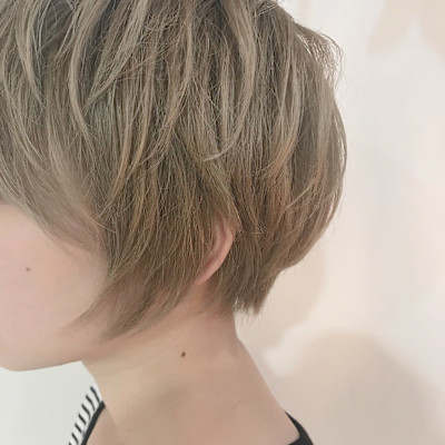 【SATOSHI】柔らかショートボブ×ハイトーン