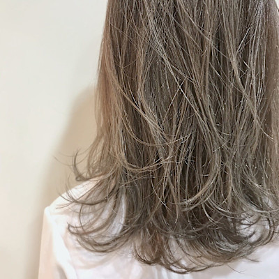 【SATOSHI】アイスグレージュ×バレイヤージュ