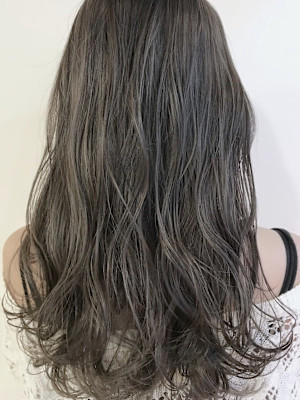 【SATOSHI】外国人風グレージュ×レイヤースタイル