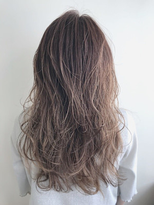 【SATOSHI】レイヤーカット×ハイライトグラデーション