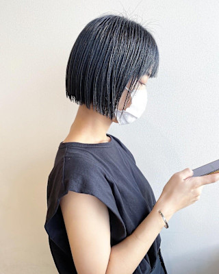 【SATOSHI】ネイビーブラック×ミニボブ