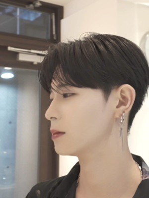 韓国ヘア ダウンパーマ 髪質改善 カルマヘア メンズ韓国ヘア