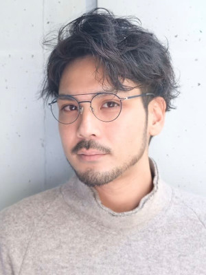 大人マッシュパーマ