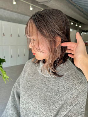 柔らかベージュのフェイスフレーミング