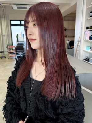 髪質改善カラー ワインレッド　ロングレイヤー 韓国ヘア