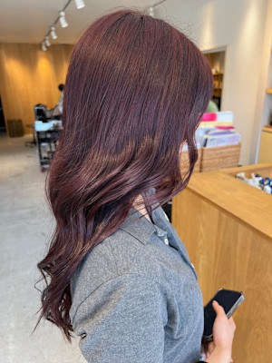 チェリーレッド