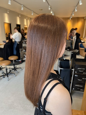 ミルクティーベージュ