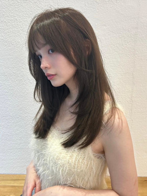 韓国ヘア似合わせレイヤーカット前髪顔周りカット大人美人
