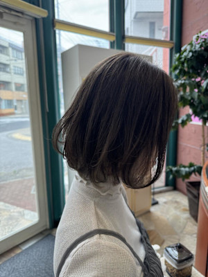 ふんわりボブ×シルバーカラー/Ju